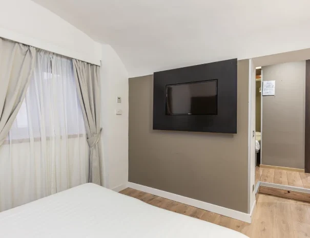 HotelTrevi_triplaStandard_8